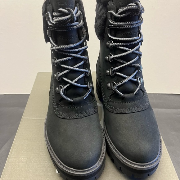 Timberland - Size: 6.5 - Brand new in box - Picture 2 of 8